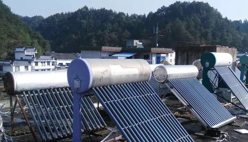 屋頂有閣樓，選哪種熱水器？太陽(yáng)能還是空氣能，一文幫你決定